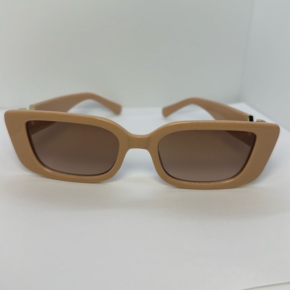 Chic  Retro Nude Square Sunglasses Gold V Detail UV Protection Trendy Shades main image 7